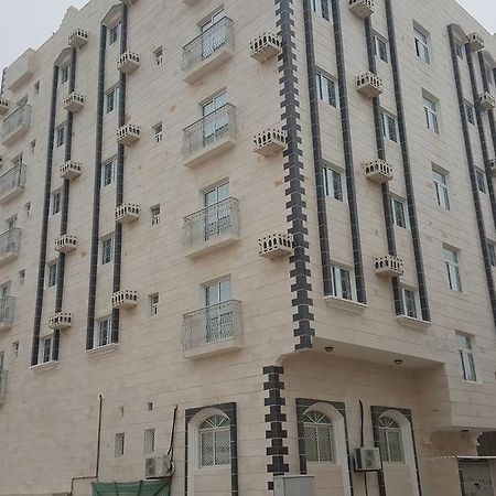 Golden Seasons Furnished Apartment Салала Экстерьер фото