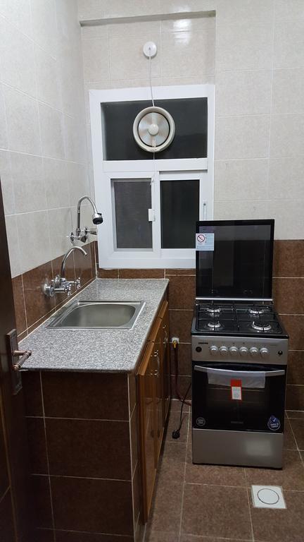 Golden Seasons Furnished Apartment Салала Экстерьер фото